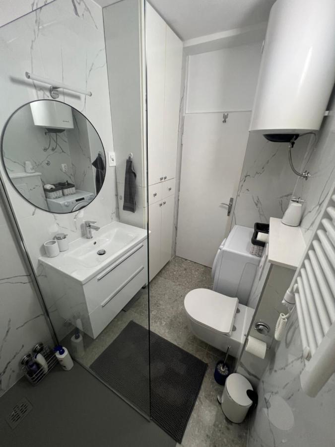 City Center Apartment Twiggy Makarska Bagian luar foto