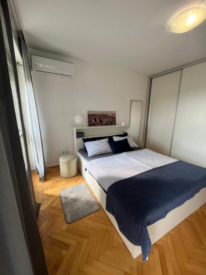 City Center Apartment Twiggy Makarska Bagian luar foto
