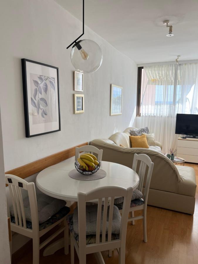 City Center Apartment Twiggy Makarska Bagian luar foto