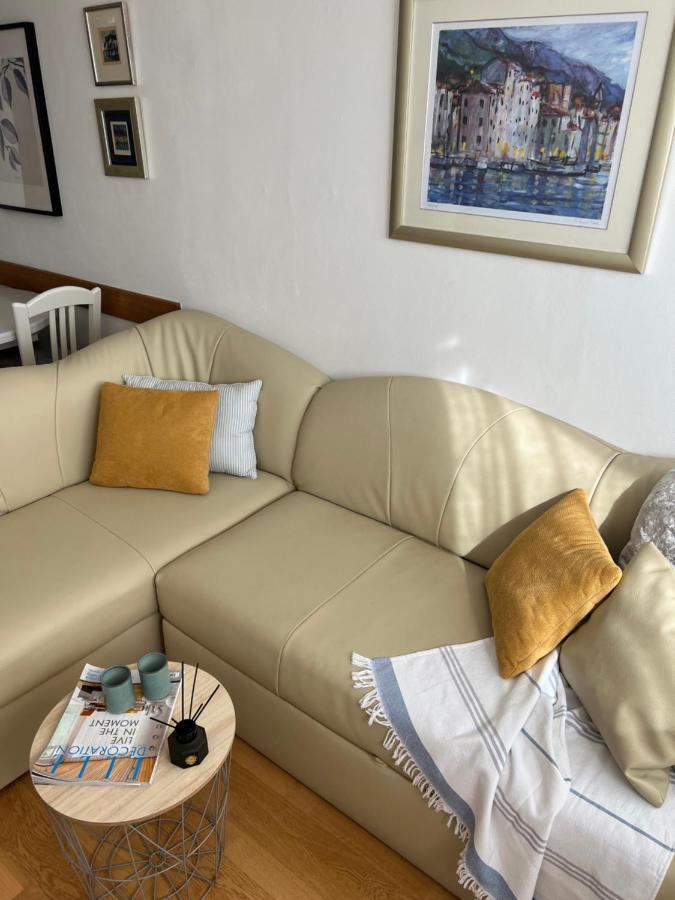 City Center Apartment Twiggy Makarska Bagian luar foto