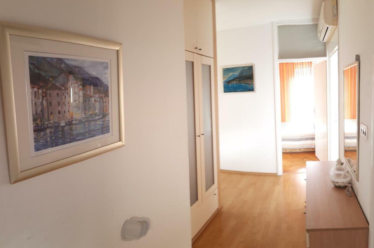 City Center Apartment Twiggy Makarska Bagian luar foto