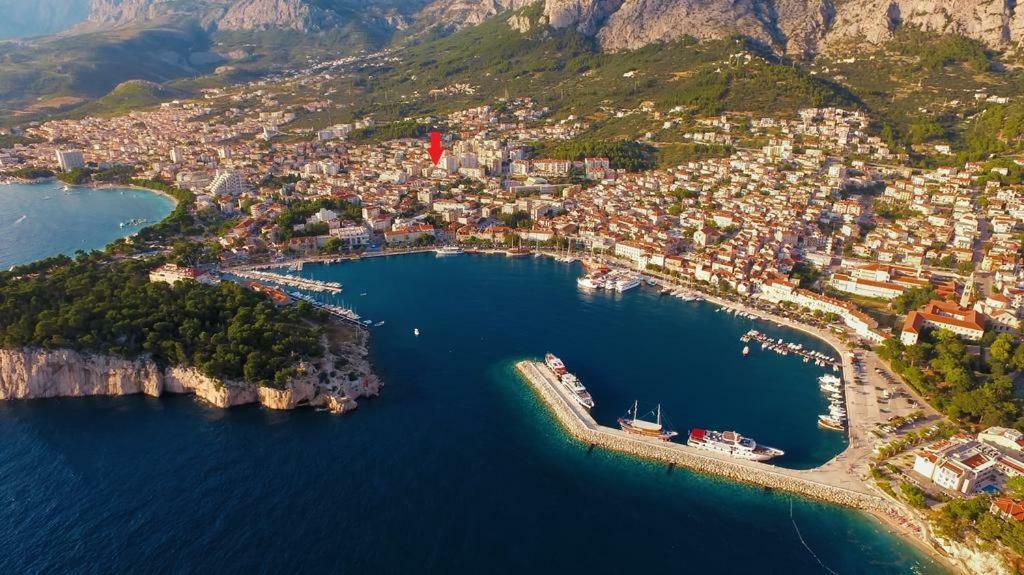 City Center Apartment Twiggy Makarska Bagian luar foto